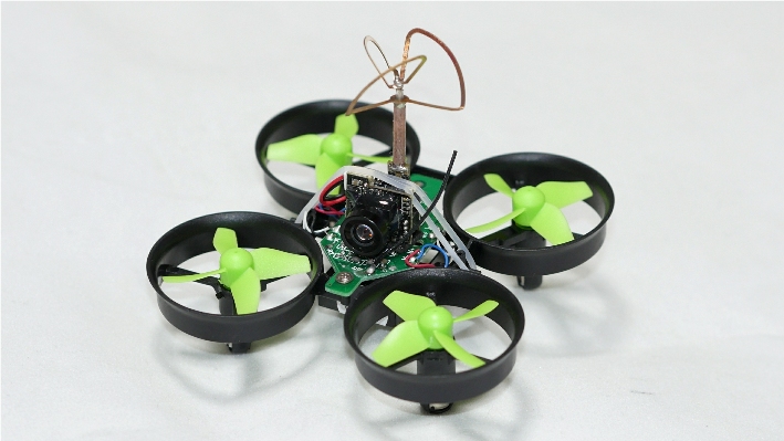 Eachine E010 FPV Quad Green(モード1) Eachine E010 FPV Quad Green(モード1)