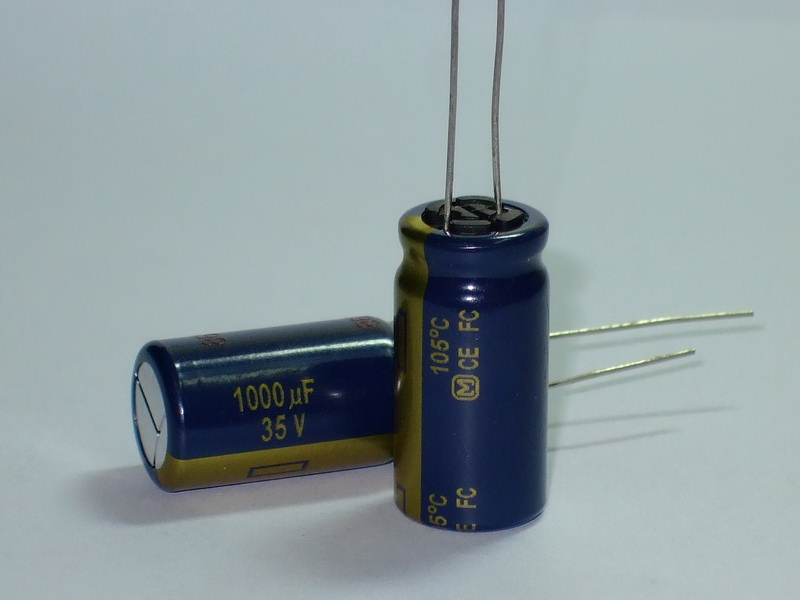 ESC/バッテリー電源用アルミ電解コンデンサー35V1000µF